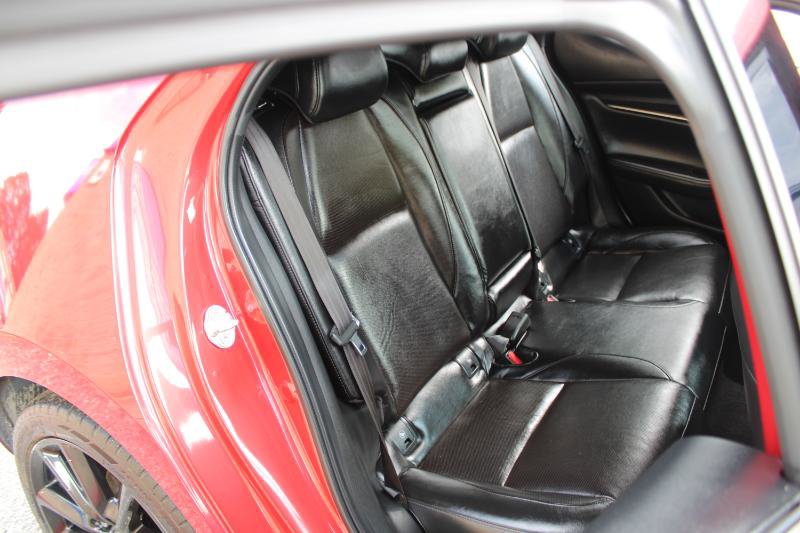 Used 2021 MAZDA MAZDA3 s image 12