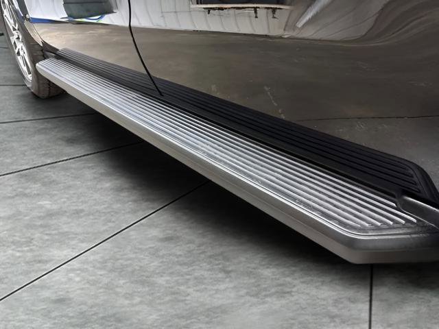 Used 2025 Ford Expedition Active image 39