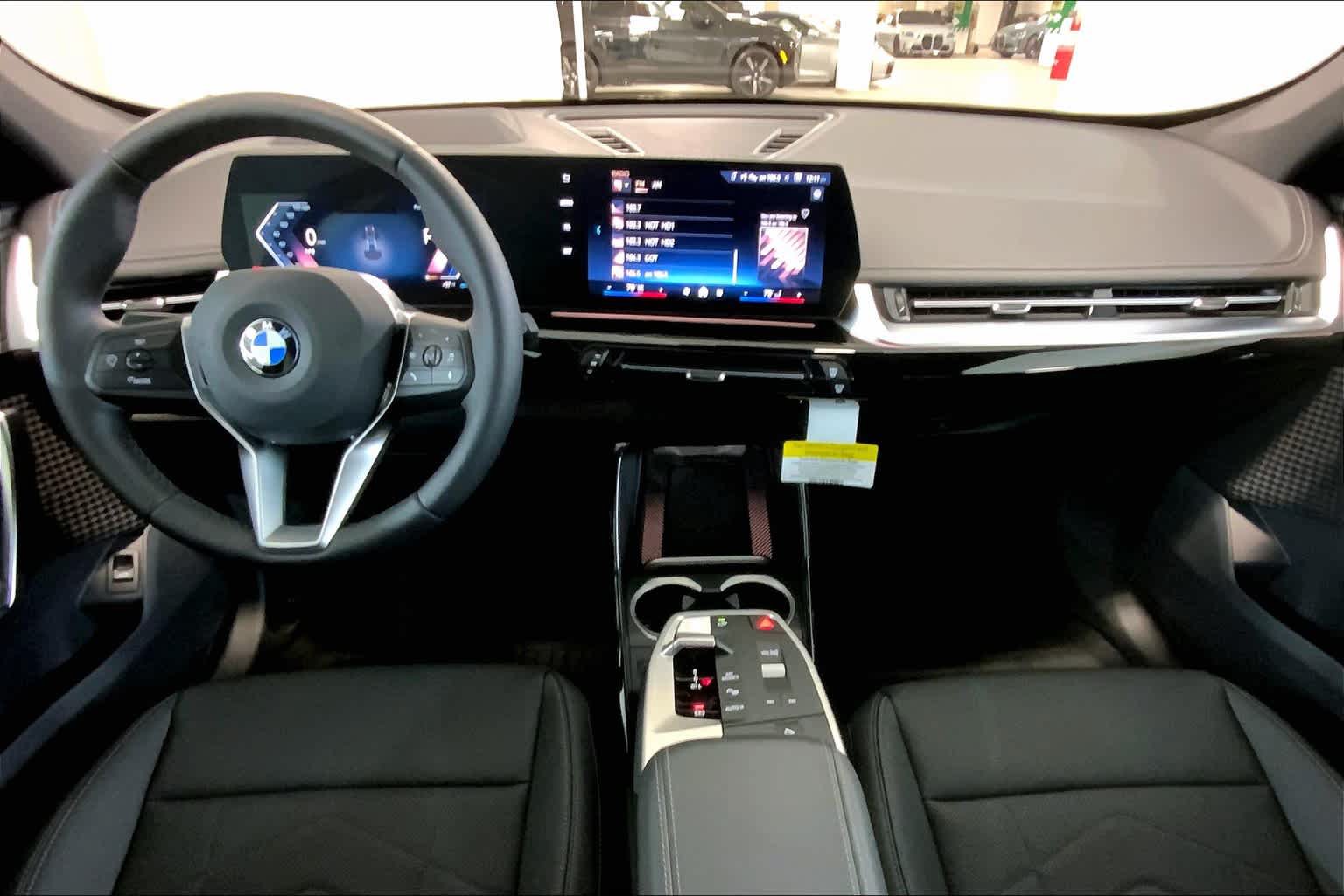 Used 2025 BMW X1 xDrive28i w/ Technology Package AWD/4WD image 5