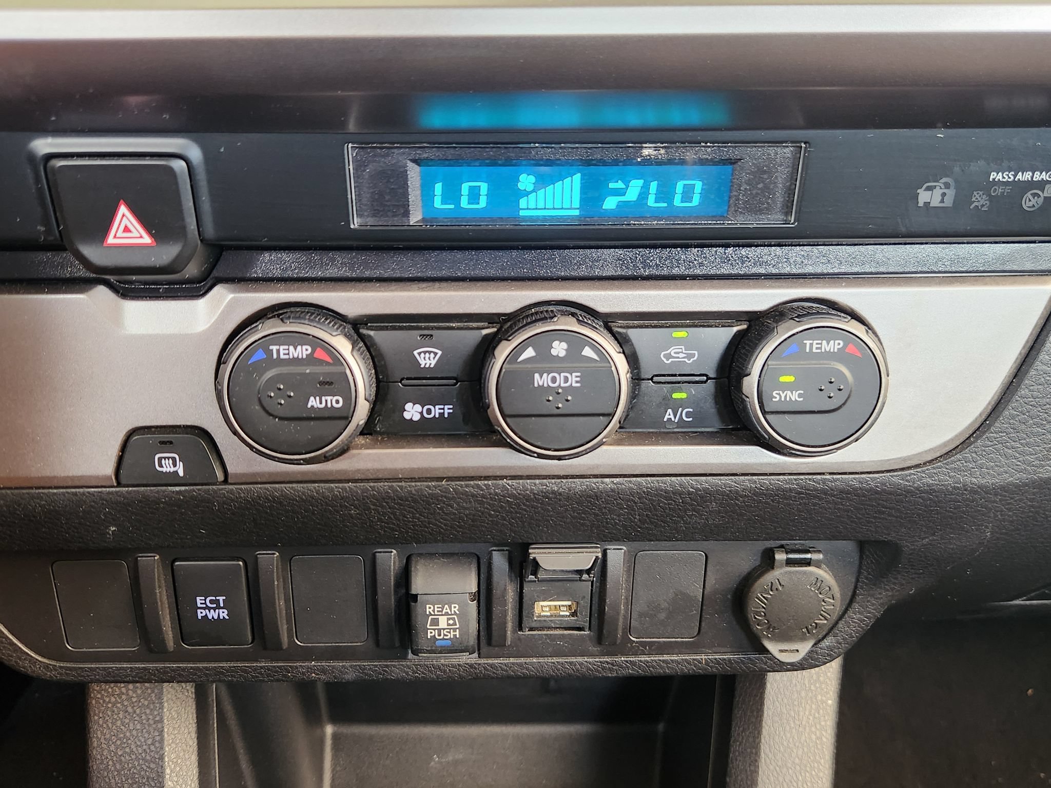 Used 2023 Toyota Tacoma SR5 RWD image 16
