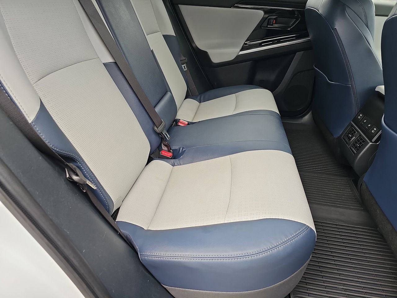 Certified 2023 Subaru Solterra AWD image 18