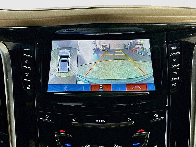 Used 2019 Cadillac Escalade Platinum w/ Escalade Sport Edition AWD/4WD image 19
