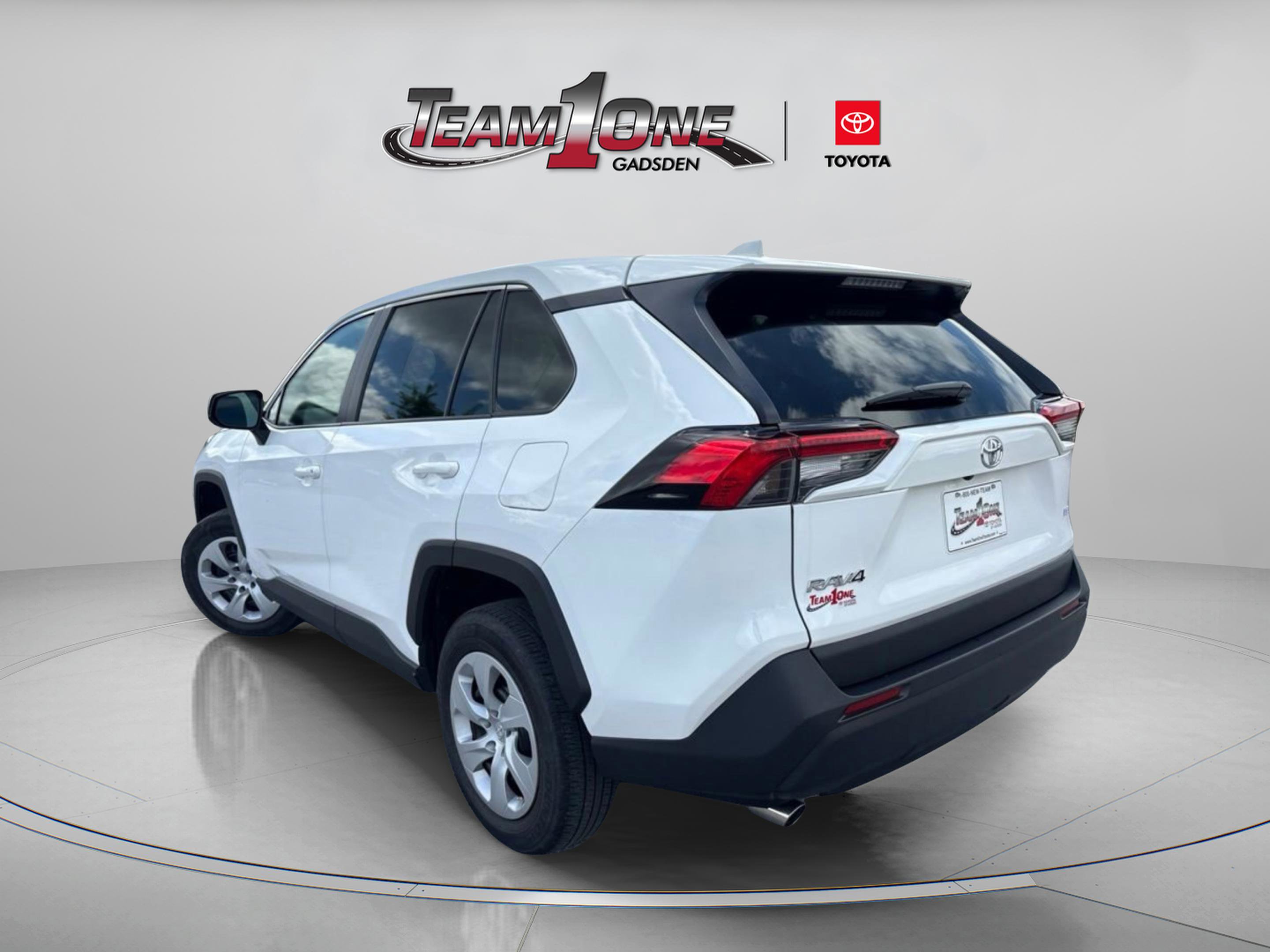 Used 2025 Toyota RAV4 LE FWD image 5