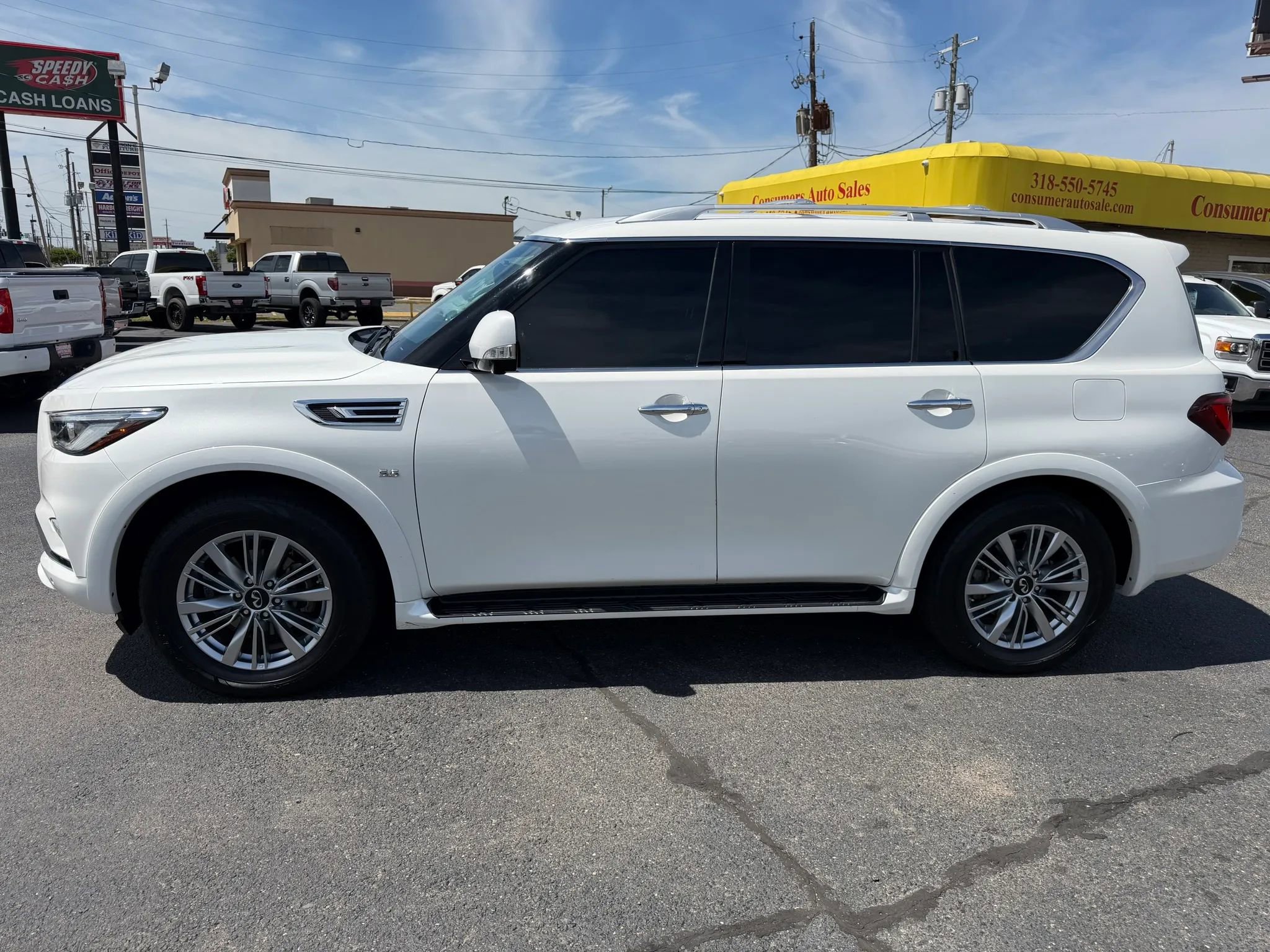 Used 2019 INFINITI QX80 Luxe w/ Proassist Package RWD image 2