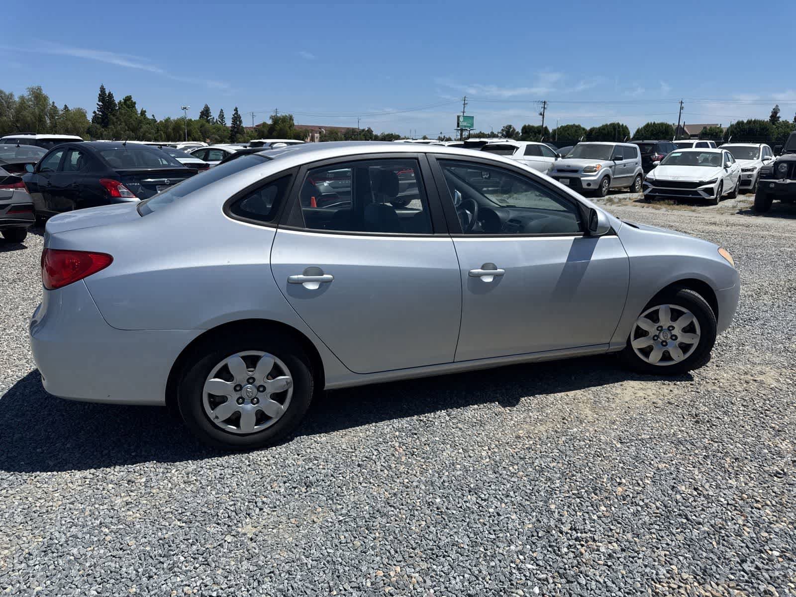 Used 2008 Hyundai Elantra SE FWD image 3
