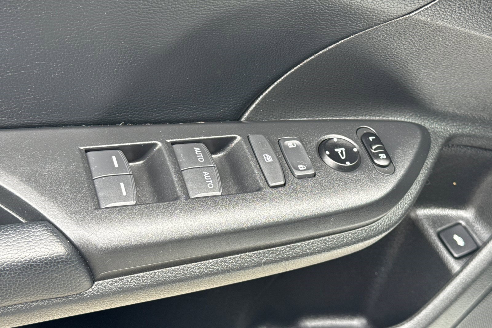 Used 2018 Honda Civic Touring image 13