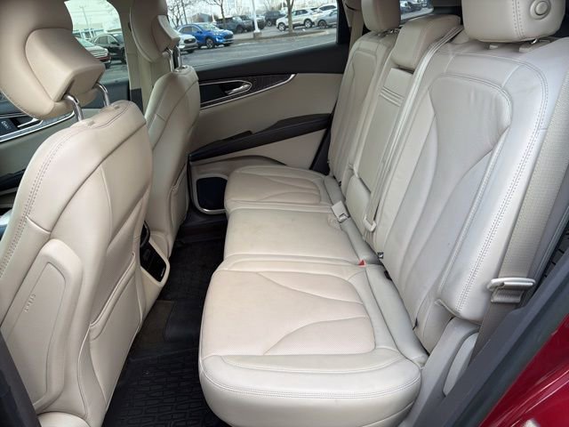 Used 2019 Lincoln Nautilus Reserve image 16