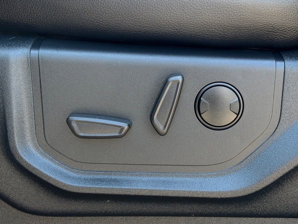 Used 2020 Ford F250 Lariat w/ Lariat Value Package image 21