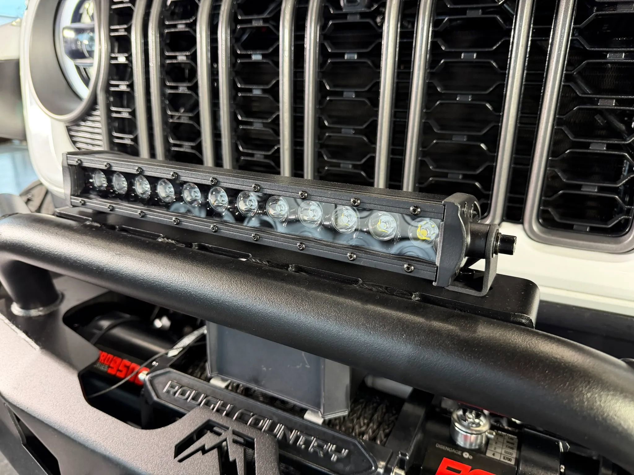 Used 2025 Jeep Gladiator Rubicon w/ Safety Group AWD/4WD image 33