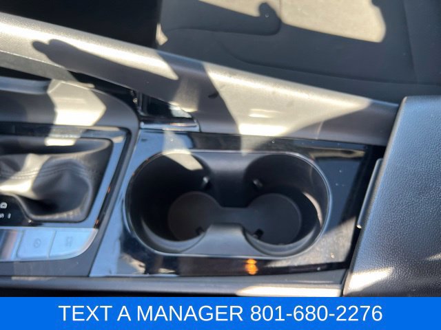 Used 2025 Hyundai Elantra SEL FWD image 29