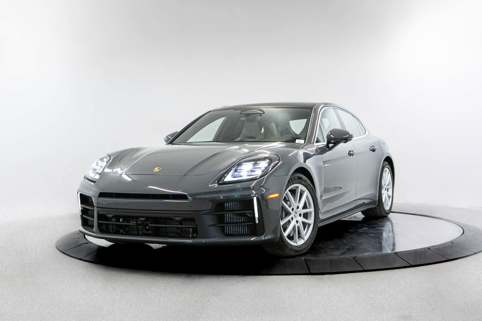 New 2026 Porsche Panamera 4 AWD/4WD image 1