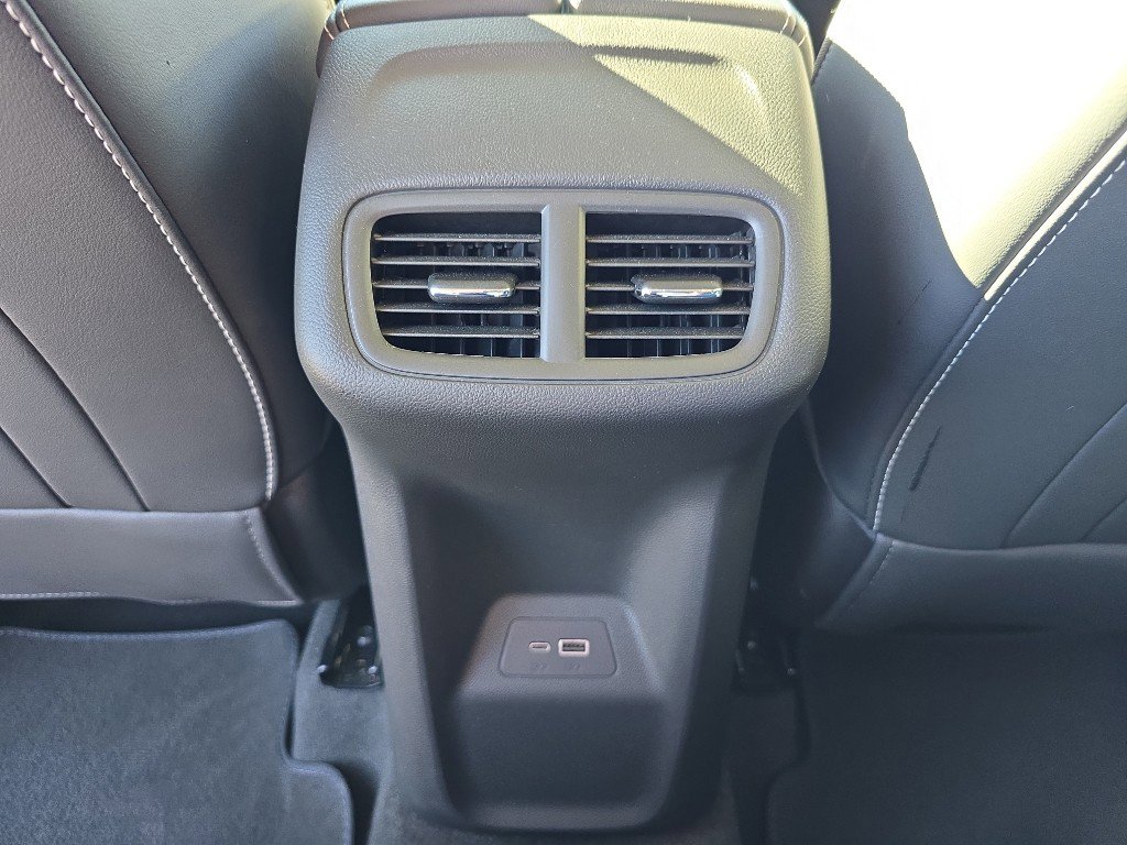 Certified 2025 Buick Envision Sport Touring image 21