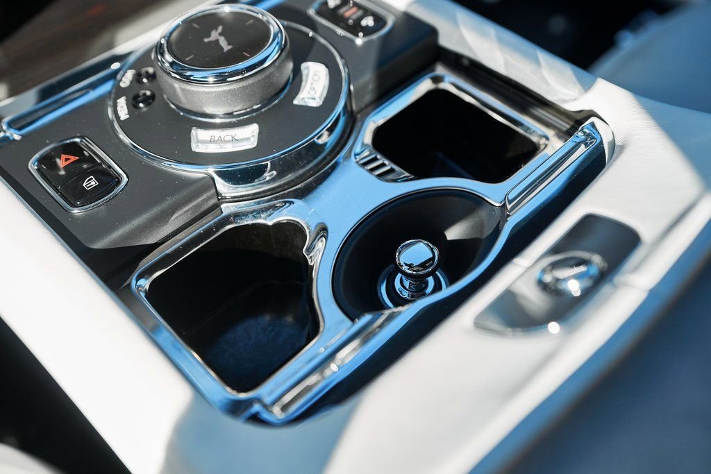 Used 2020 Rolls-Royce Wraith image 63