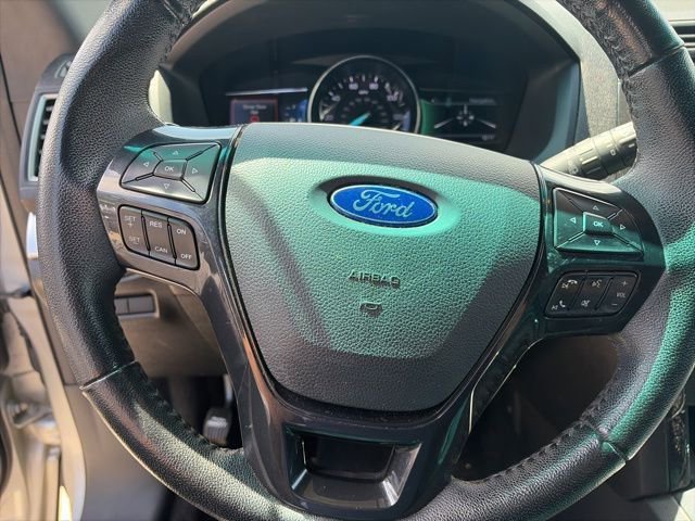 Used 2017 Ford Explorer XLT w/ Equipment Group 202A FWD image 43