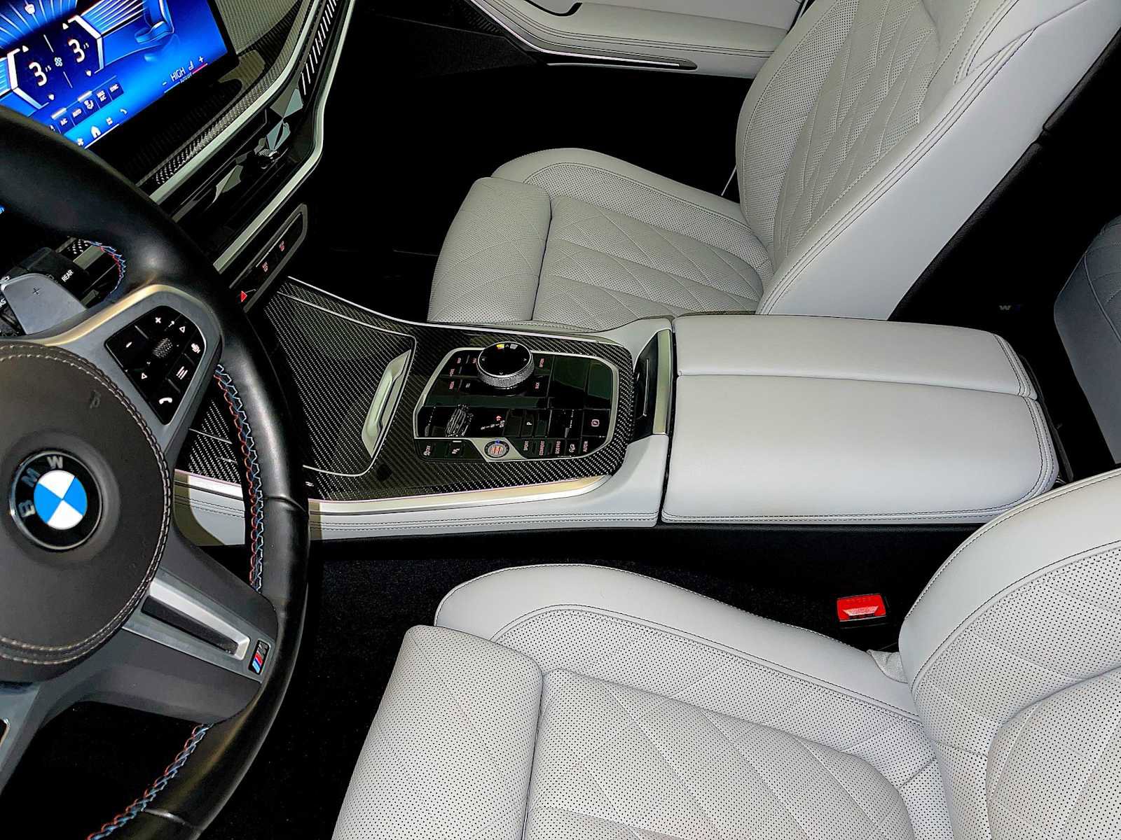 Used 2025 BMW X5 M60i w/ Executive Package image 19