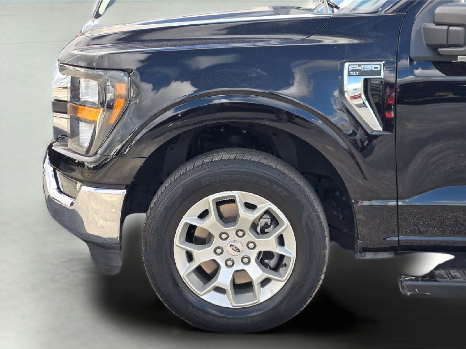 Certified 2023 Ford F150 XLT w/ Equipment Group 301A Mid RWD image 9