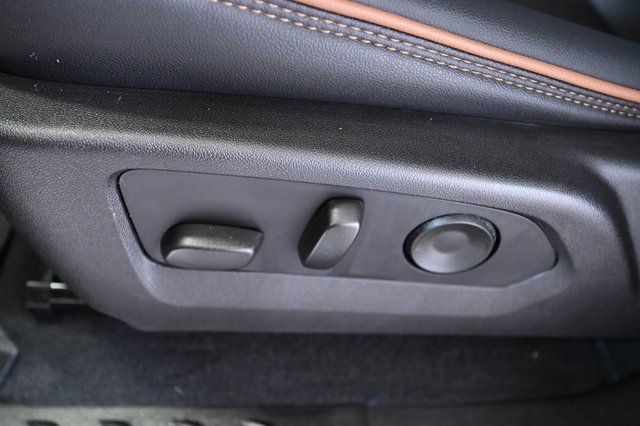 Used 2024 GMC Canyon AT4 image 24