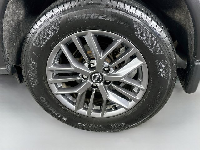 Used 2023 Nissan Rogue S AWD/4WD image 27