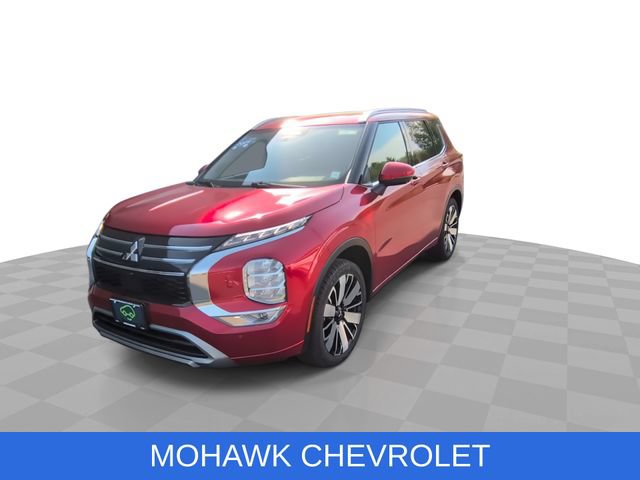 Used 2025 Mitsubishi Outlander SEL AWD/4WD image 3