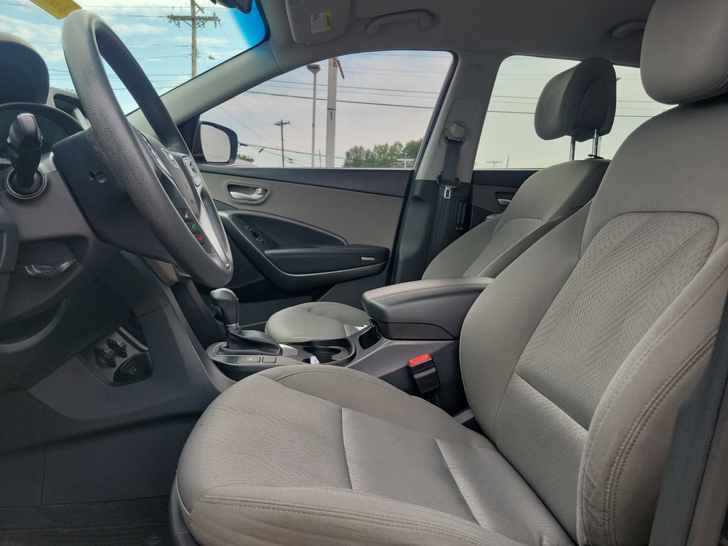 Used 2018 Hyundai Santa Fe Sport w/ 2.4L Value Package 02 FWD image 17