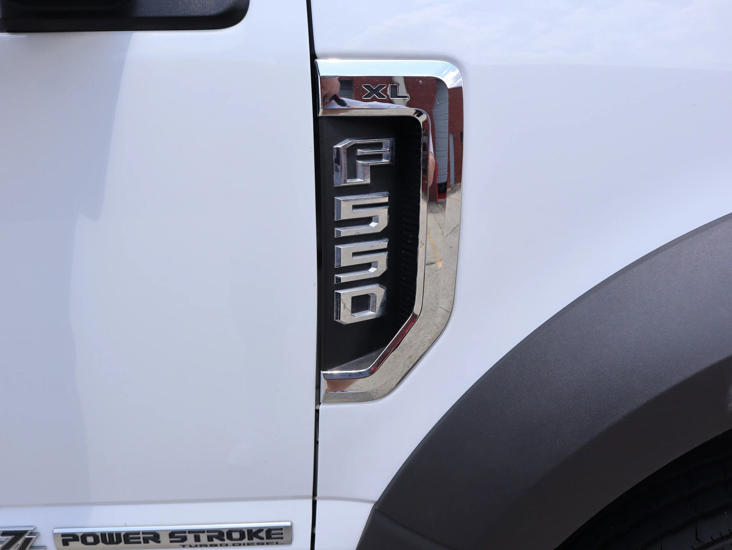 Used 2022 Ford F550 4x4 Crew Cab Super Duty w/ Power Equipment Group image 34