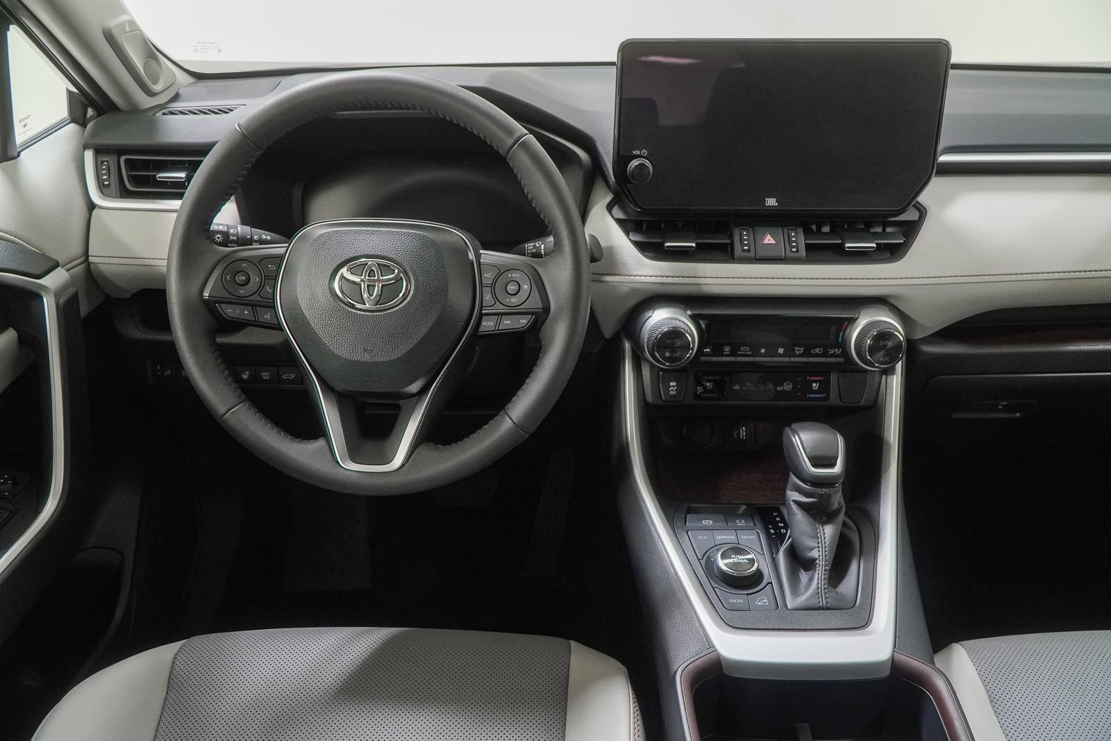 Used 2025 Toyota RAV4 Limited w/ Weather Package AWD/4WD image 22