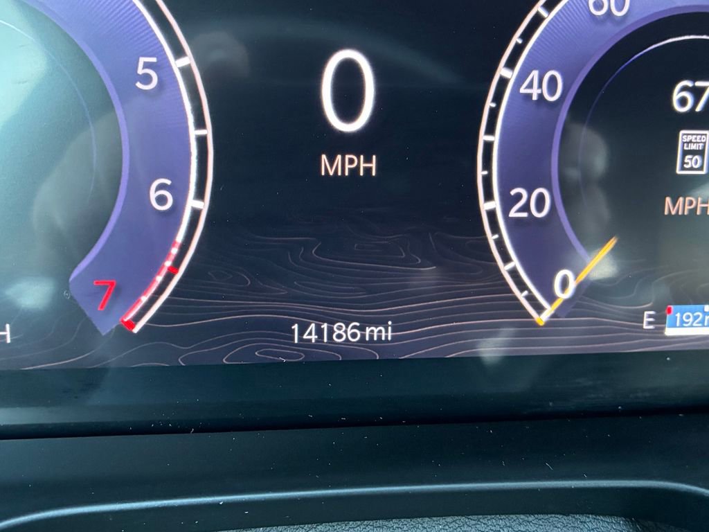 Used 2025 Jeep Grand Cherokee Summit image 25