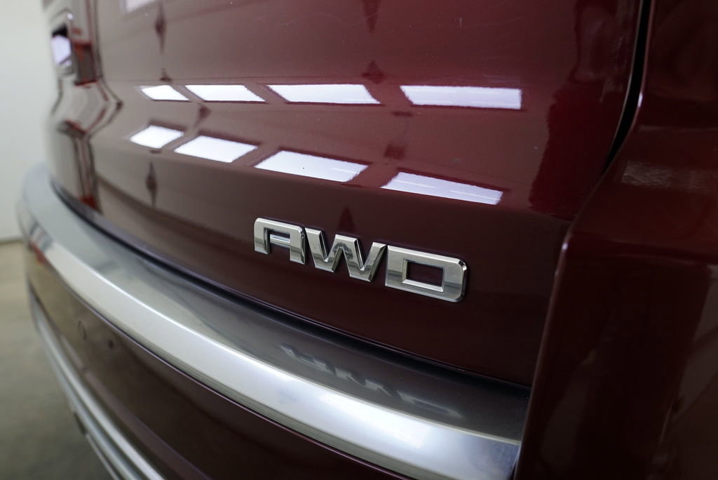 Used 2015 GMC Acadia Denali image 14