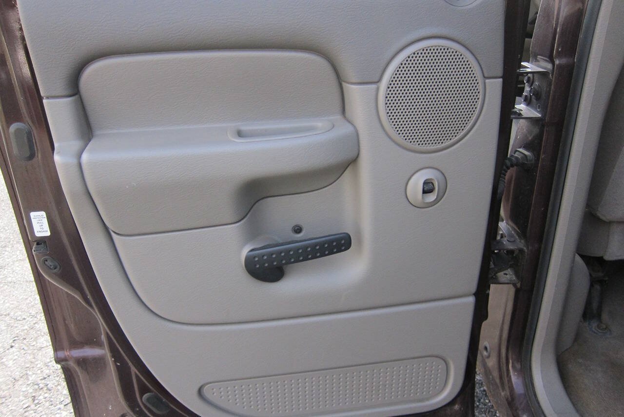 Used 2004 Dodge Ram 1500 Truck SLT AWD/4WD image 21