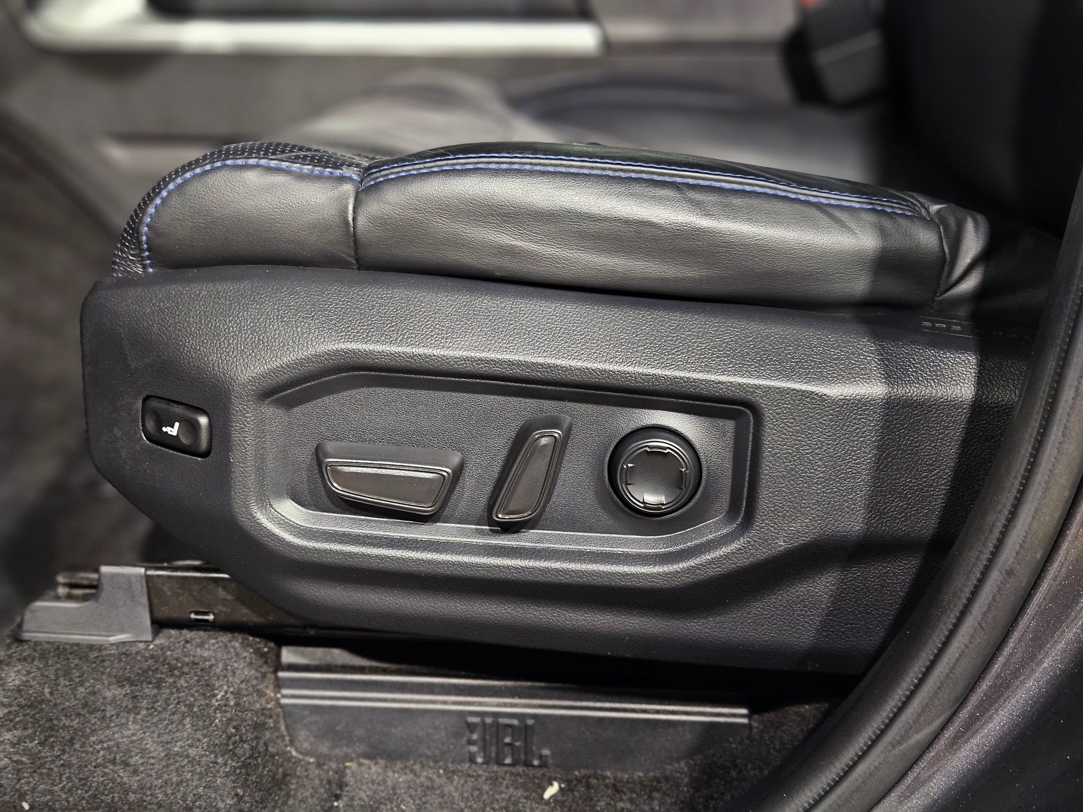 Used 2025 Toyota Tundra Platinum image 23