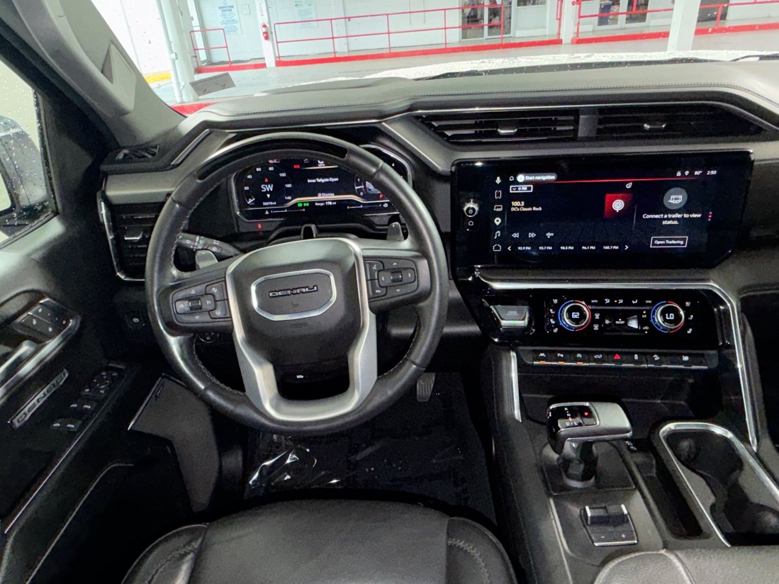 Used 2024 GMC Sierra 1500 Denali AWD/4WD image 16