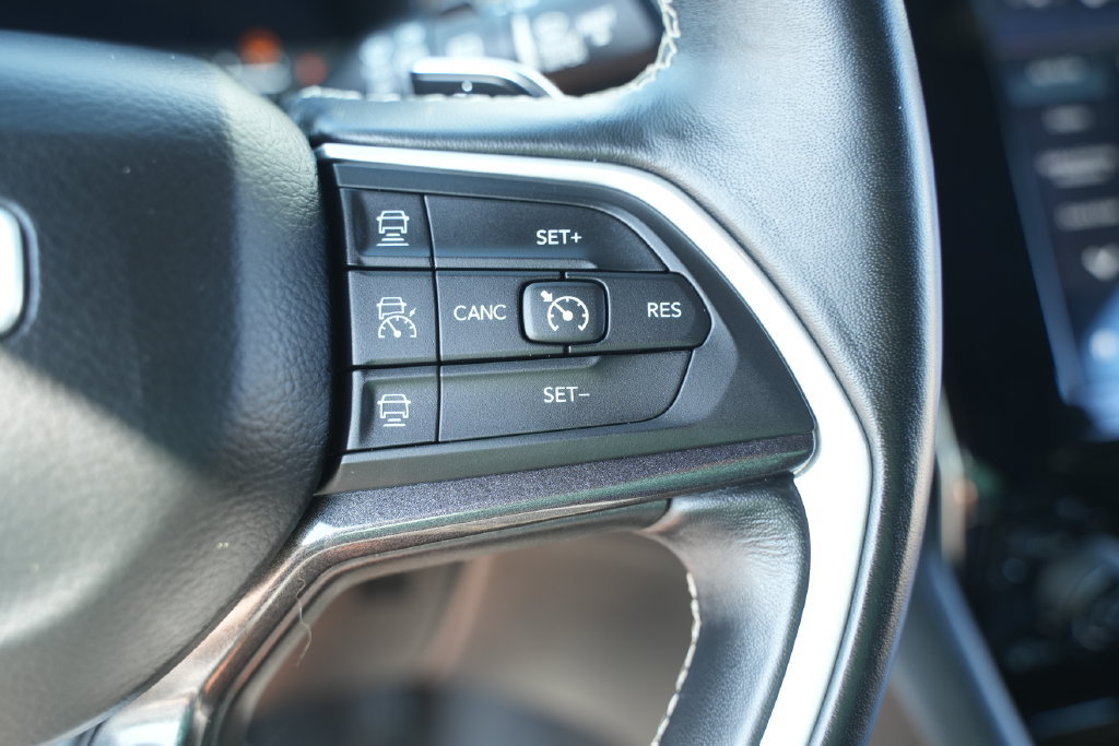 Used 2021 Jeep Grand Cherokee L Laredo RWD image 36