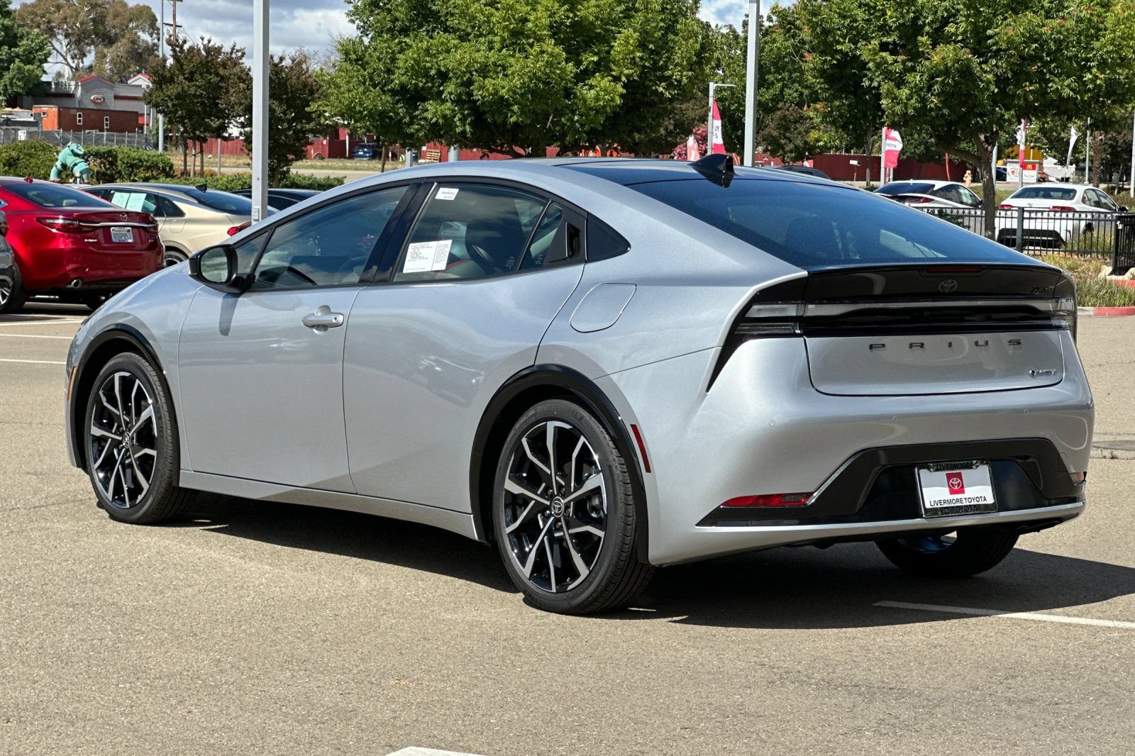 New 2026 Toyota Prius Plug-In Hybrid FWD image 6