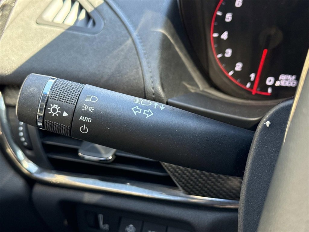 Used 2018 Cadillac ATS V w/ Luxury Package image 29