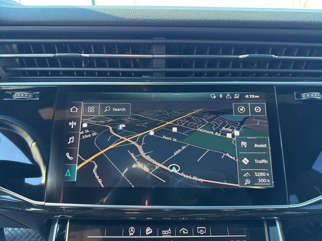 Used 2019 Audi Q8 Premium w/ Convenience Package image 19