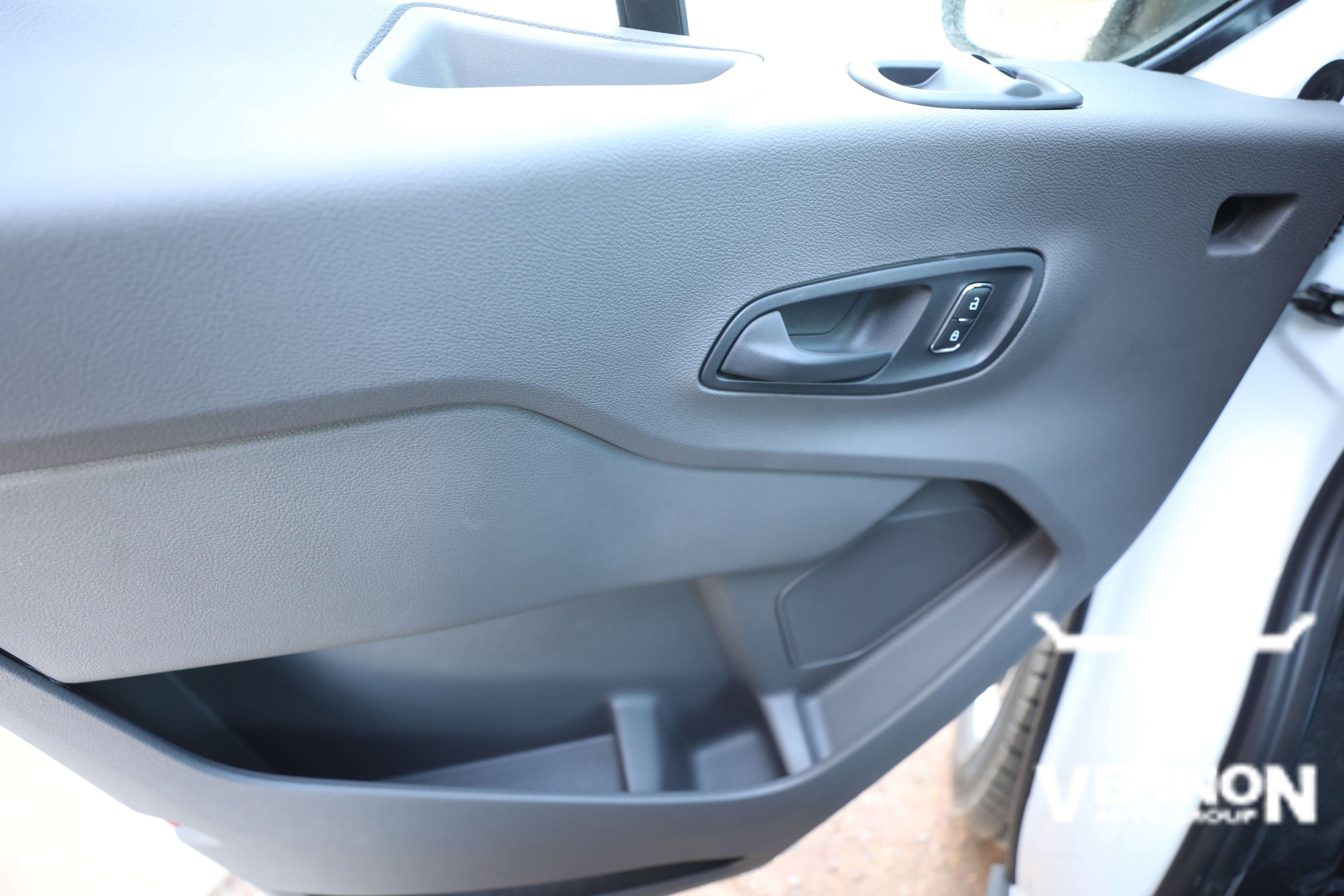 New 2025 Ford Transit 250 148 Medium Roof w/ Load Area Protection Package image 17