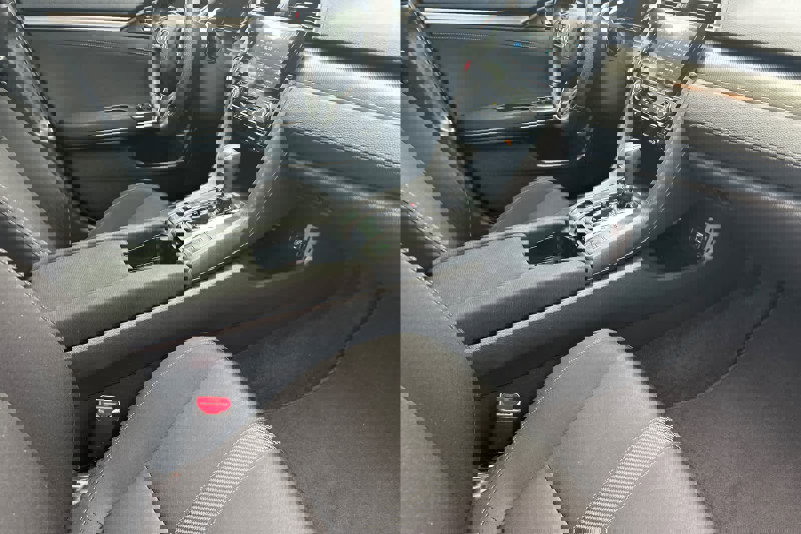 Used 2018 Honda Civic EX image 16