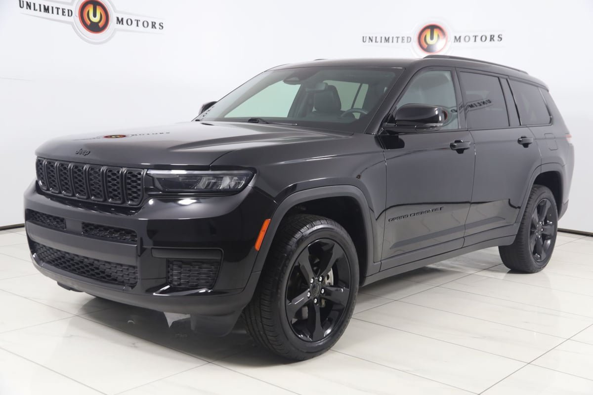 Used 2024 Jeep Grand Cherokee L Altitude AWD/4WD image 5