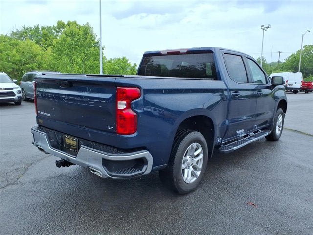 Used 2022 Chevrolet Silverado 1500 LT AWD/4WD image 17