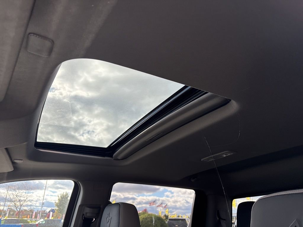 New 2025 Chevrolet Silverado 1500 RST w/ Convenience Package II image 12