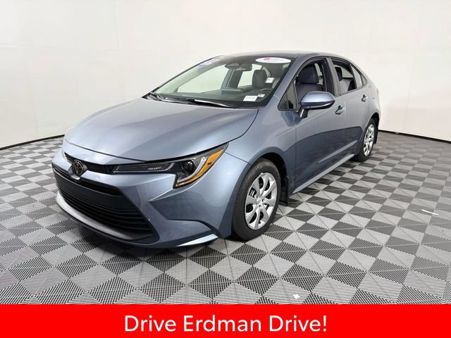 Certified 2026 Toyota Corolla LE FWD image 3