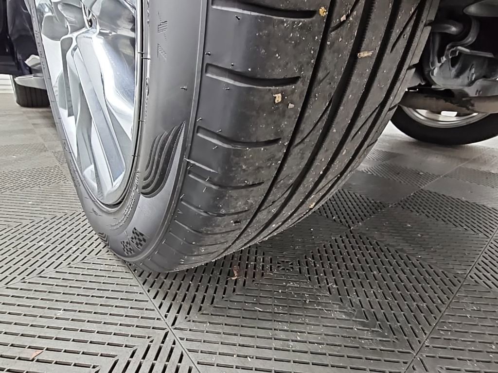 Used 2023 Toyota Highlander Limited image 48