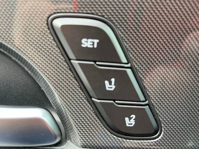 Used 2023 Hyundai Santa Fe Limited FWD image 12