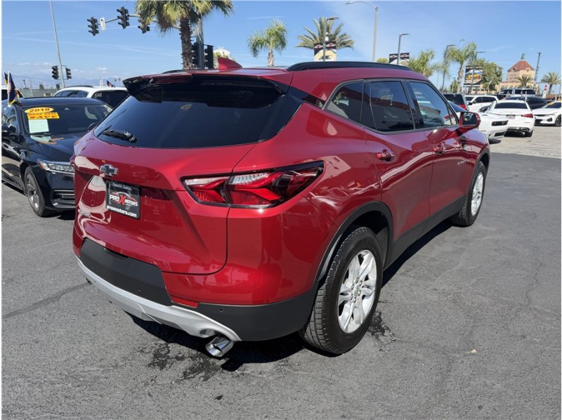 Used 2019 Chevrolet Blazer LT w/ Sound & Technology Package FWD image 6