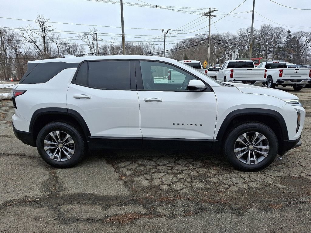 Used 2026 Chevrolet Equinox LT w/ Convenience Package II image 8