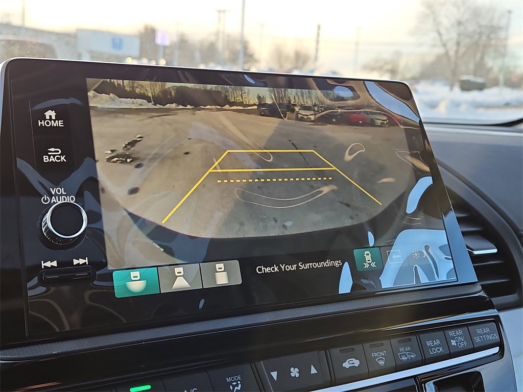 New 2026 Honda Odyssey Touring image 8