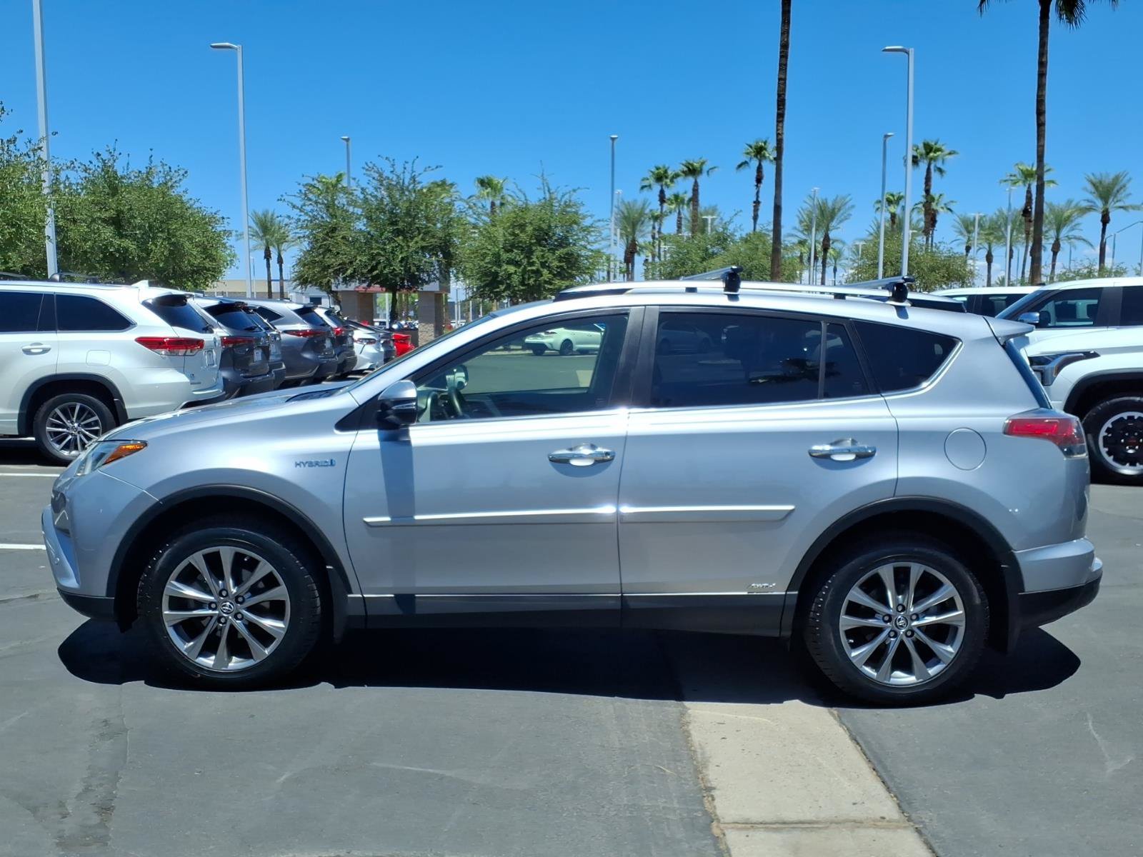 Used 2017 Toyota RAV4 Limited w/ All Weather Liner Package AWD/4WD image 7