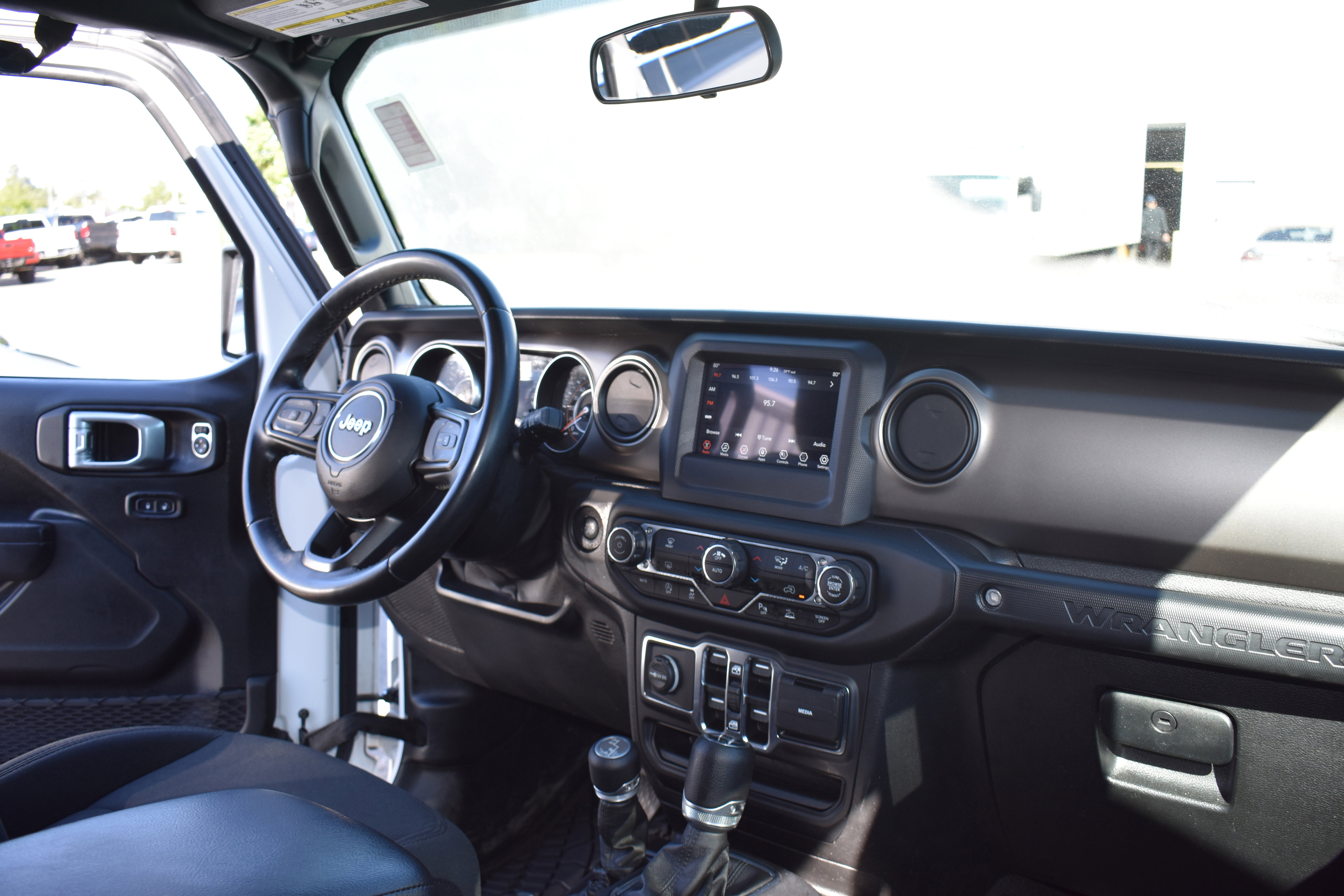 Used 2021 Jeep Wrangler Unlimited Sport AWD/4WD image 31