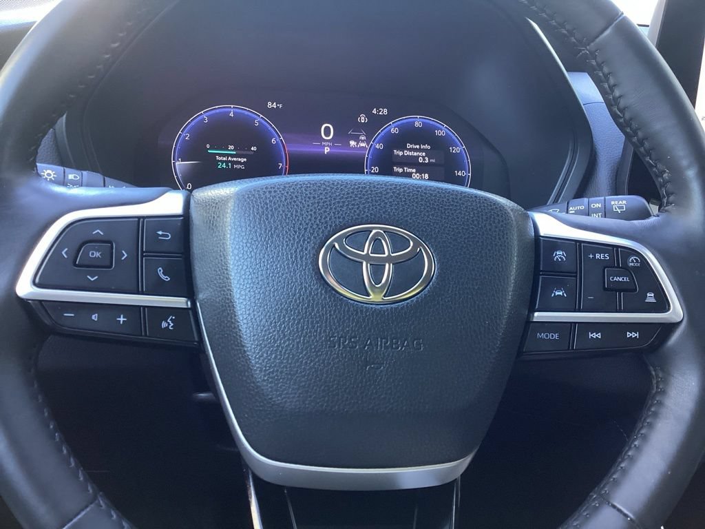 Used 2024 Toyota Grand Highlander AWD image 22