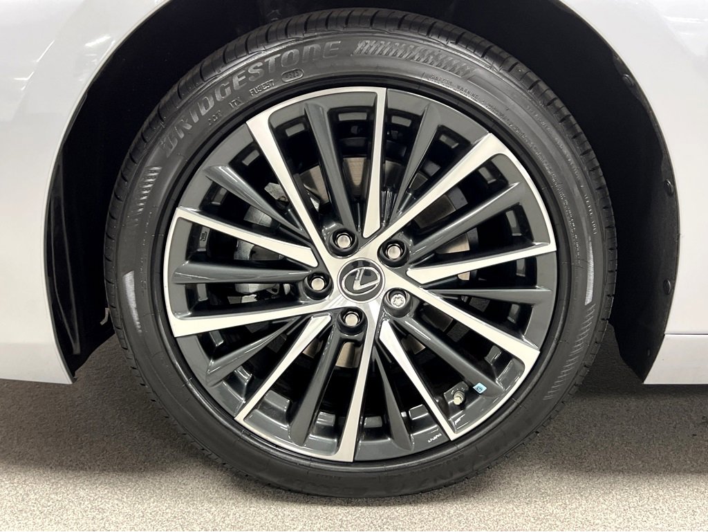 New 2025 Lexus ES 350 w/ Premium Package image 37